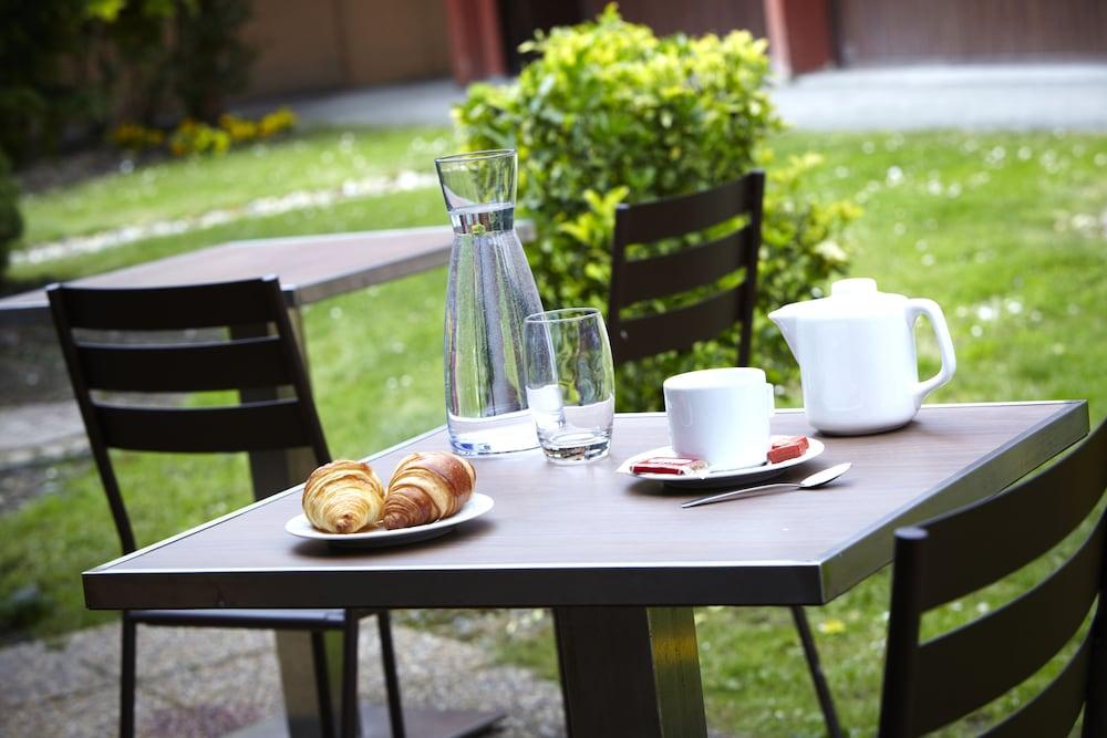Campanile Evry Est - Germain Les Corbeil Hotel 3*