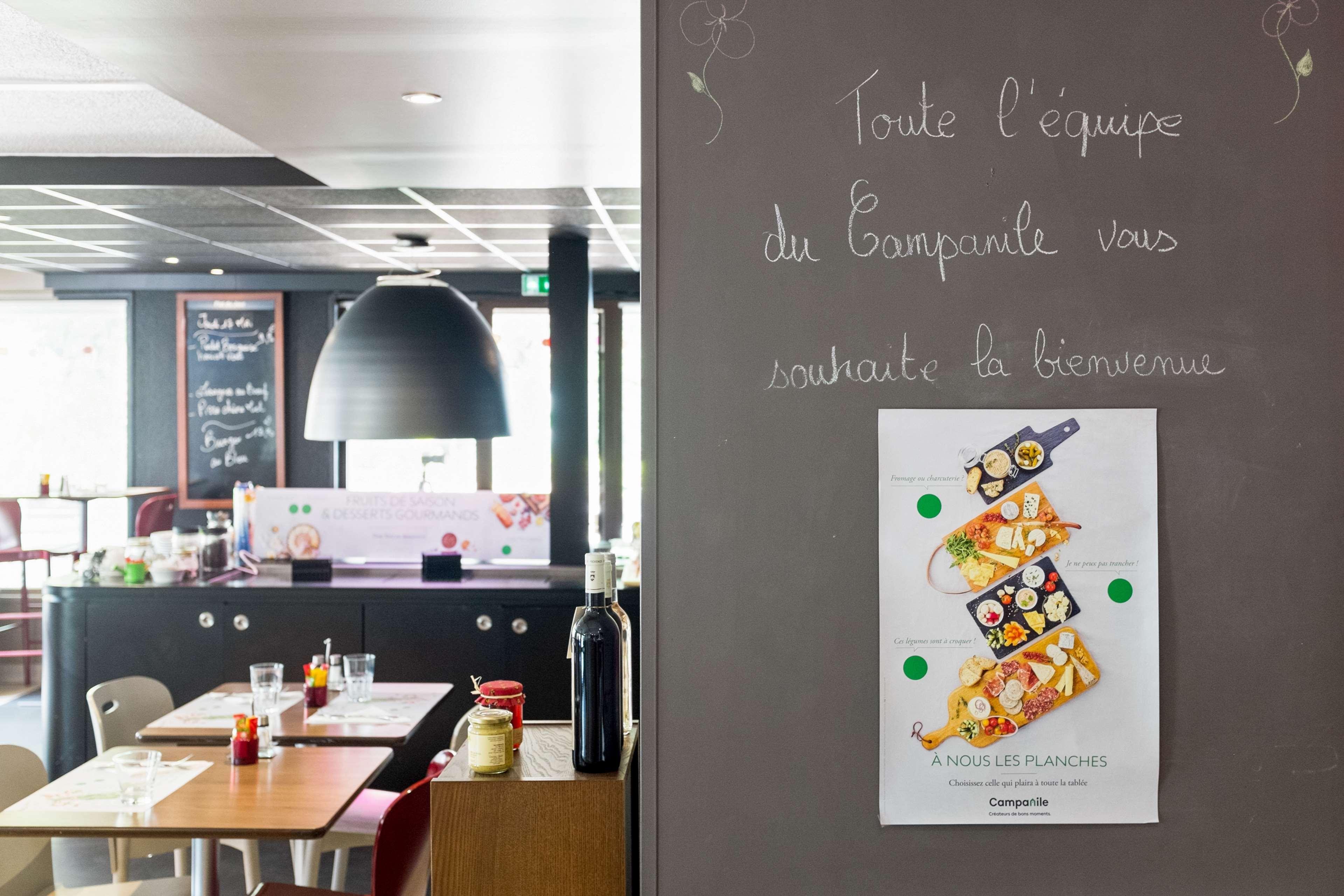 Hotel Campanile Evry Est - Germain Les Corbeil